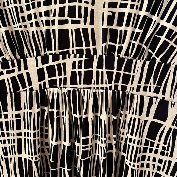 Ann Taylor Black/Navy and White Maxi Dress Size L - Picture 4 of 7